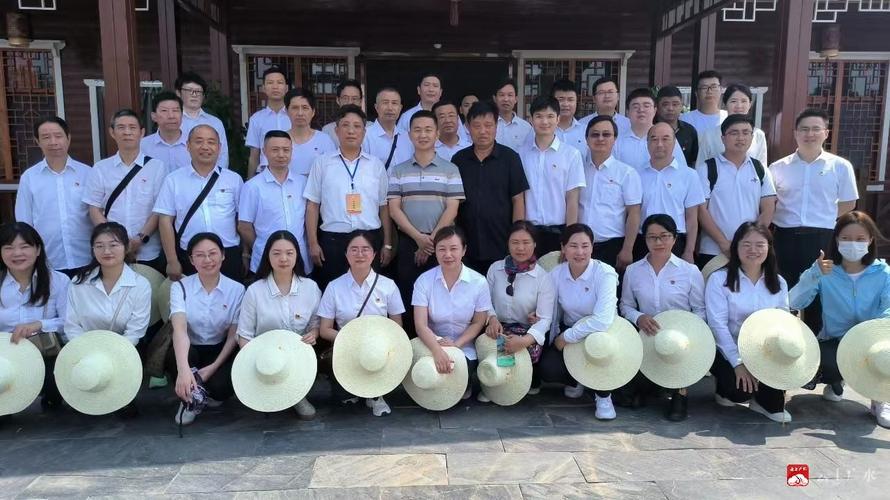 跨越傳統(tǒng)界限創(chuàng)意鑄鍛銅雕塑設(shè)計(jì)探索全新藝術(shù)形式