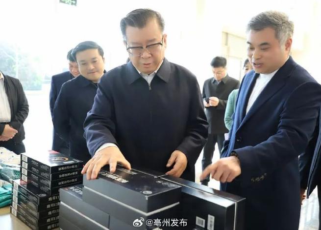 自然元素與園林雕塑融合的創新技巧與設計方案
