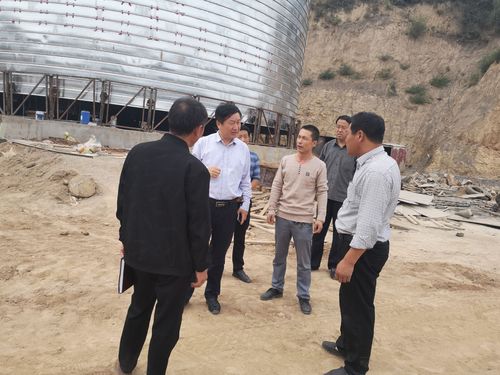 石材雕塑創作中的打磨工藝與表面光澤技巧探討
