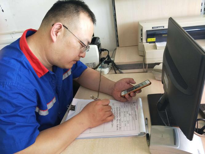 園林雕塑材質的創新應用技巧及其視覺效果解析
