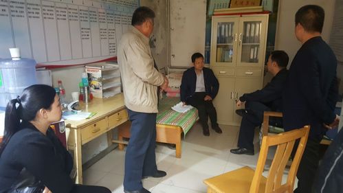 現代藝術創作中玻璃鋼雕塑的表現力與藝術形式融合