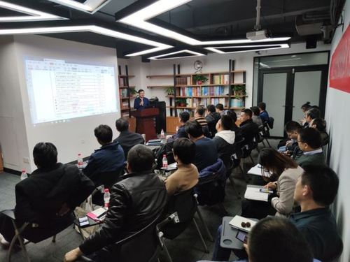 玻璃鋼雕塑藝術創新如何與科技融合推動行業變革