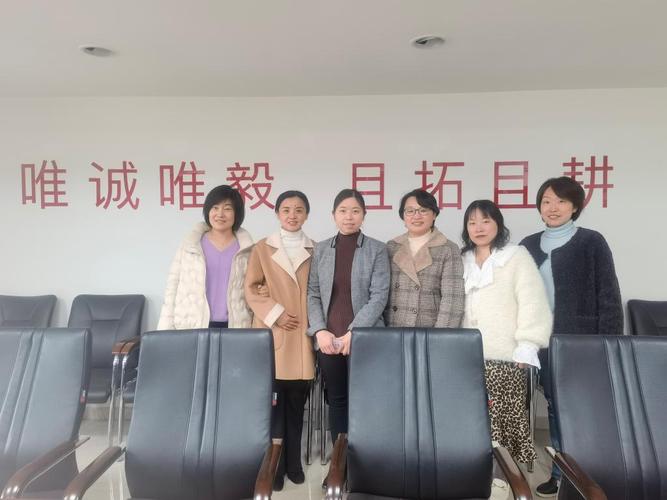 從藝術(shù)視角探討不銹鋼雕塑對(duì)公共空間美感的影響