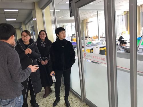 浮雕景墻為商業空間增添藝術氛圍與實用性設計
