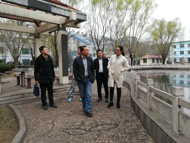 選擇玻璃鋼雕塑尺寸與造型的實(shí)用技巧與建議