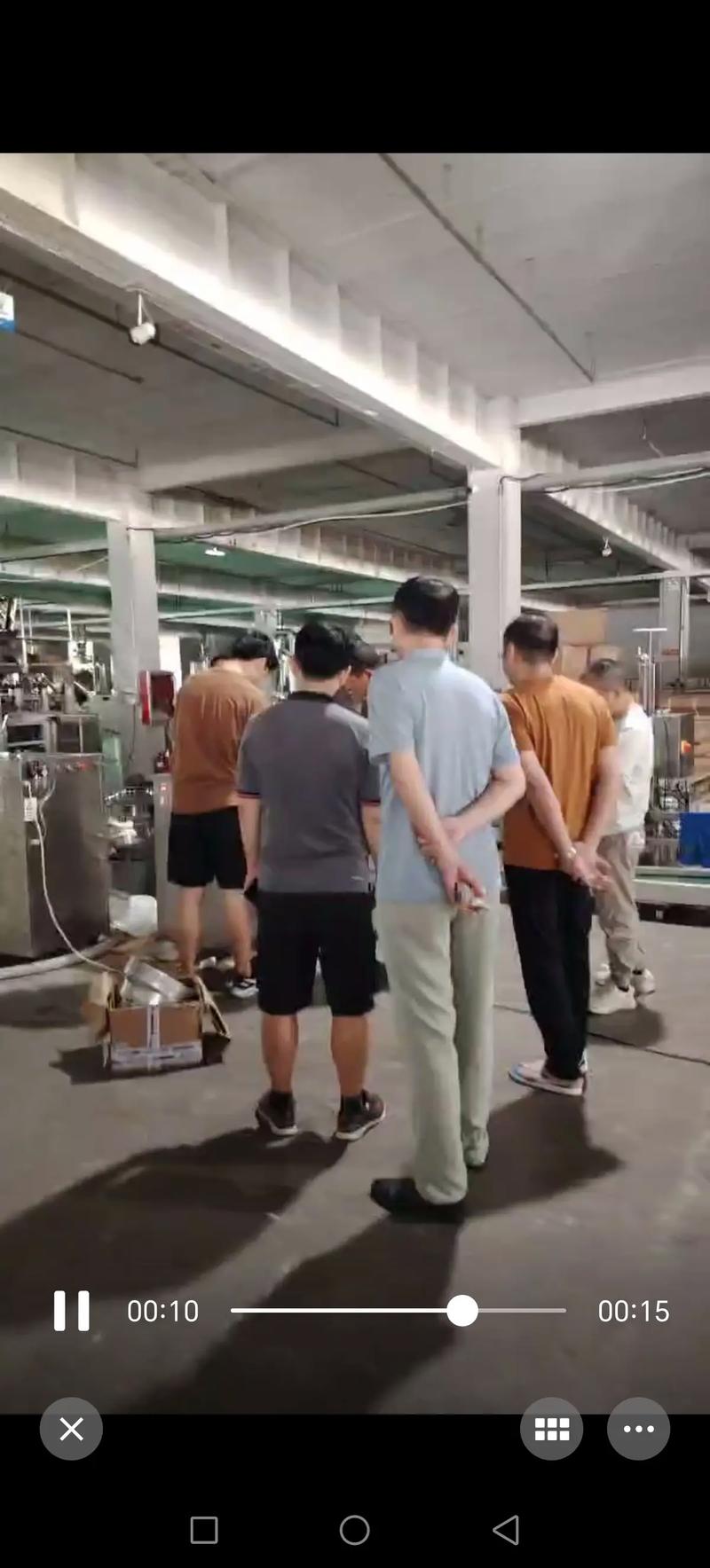 玻璃鋼雕塑在現代藝術空間中的創意運用方法