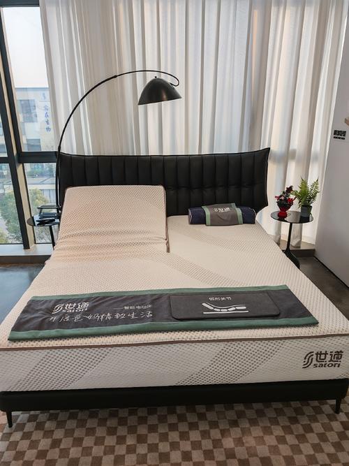 打造美麗城市景觀的玻璃鋼雕塑設計彰顯城市獨特魅力