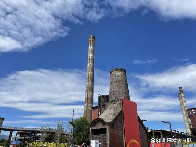 不銹鋼雕塑如何提升現代藝術展覽的視覺沖擊力